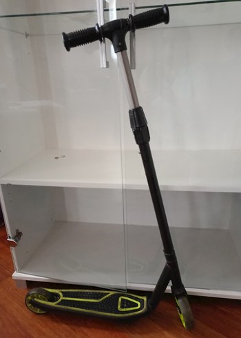 Cool Club Renkli Yeşil Çocuk Scooter'ı