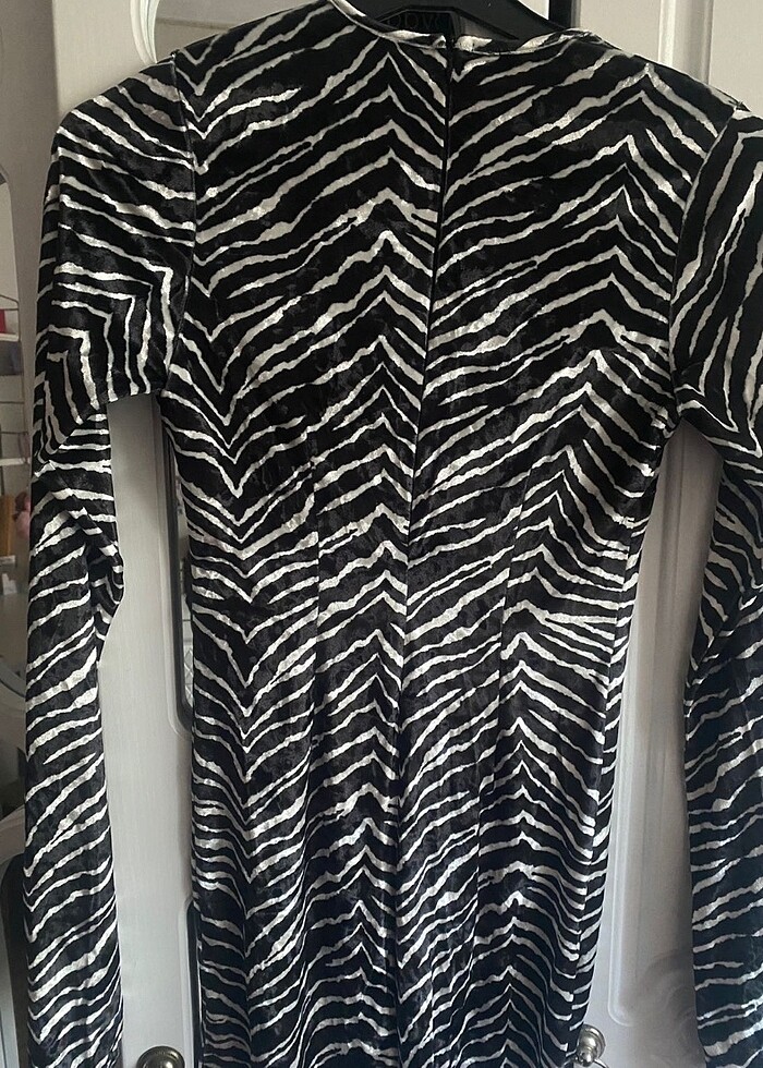 Zebra desenli mini elbise - Görsel 4