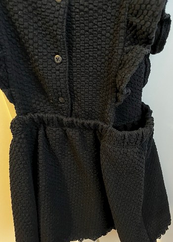 Kız Çocuk Siyah Keten Fırfırlı V Yaka Elbise - Görsel 2