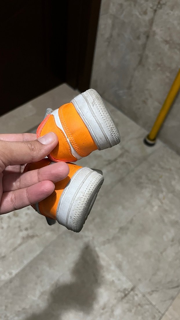 Çocuklar için renkli cırt cırtlı spor ayakkabı - Görsel 4