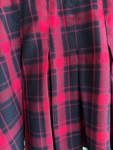 xs Beden kırmızı Renk H&M Pileli Etek