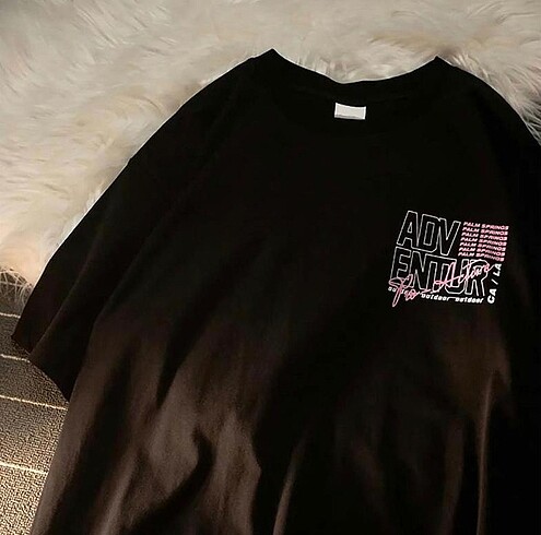 Urban Outfitters Harajuku Los Angeles Girl Siyah (Unisex) T-shirt