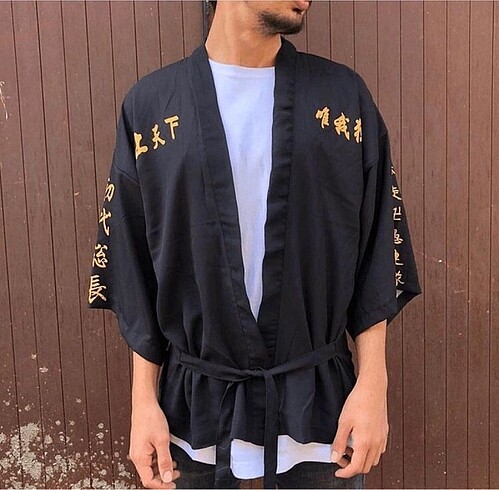 Urban Outfitters Özel Anime Koleksiyonu Kimono