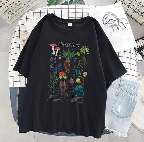 Urban Outfitters Gothic Herbology Unisex Oversize T-Shirt