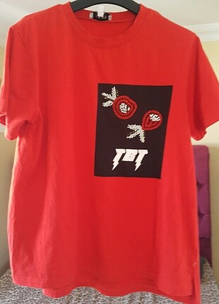 Twist önü taşlı tshirt 