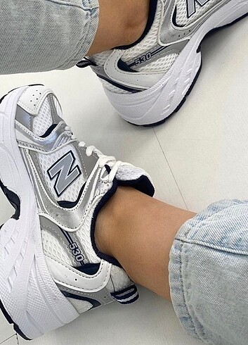 41 Beden beyaz Renk sıfır kutulu new balance 530 nb530 spor ayakkabı