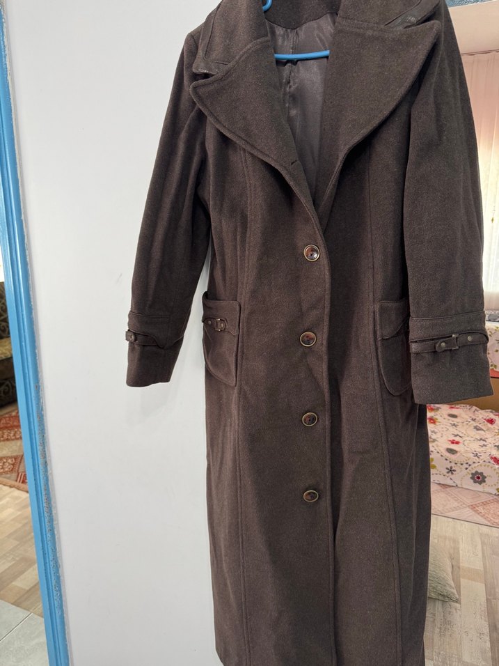 Düğmeli Uzun Kahverengi Kadın Kaban - Görsel 3