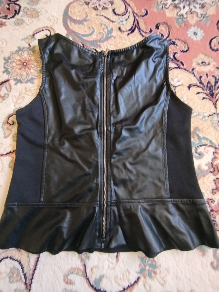 Siyah Deri Fermuarlı asklı Kadın bluz sıfır gibi ürün - Görsel 2