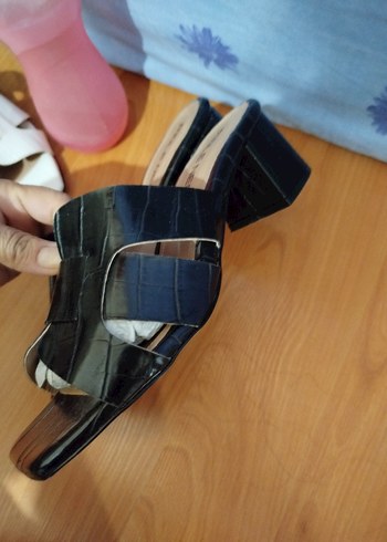 Beyaz Tokalı Kadın Terlik tek fiyatı 3 adet fiyat 450 - Görsel 7