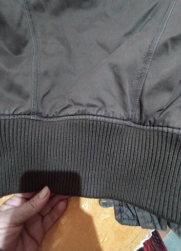 Kışlık mont askeri yeşil renk tam çıkmadı - Görsel 4