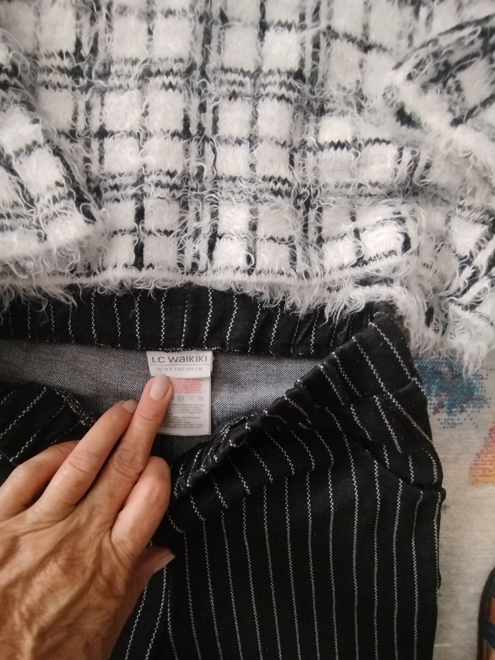 Gri Çizgili Pilili Kadın Kumaş Pantolon kazak takım - Görsel 5