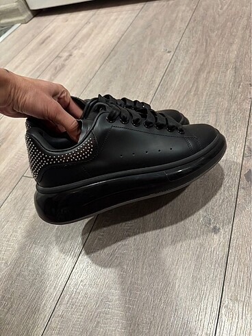 37 Beden siyah Renk Alexander McQueen ayakkabı