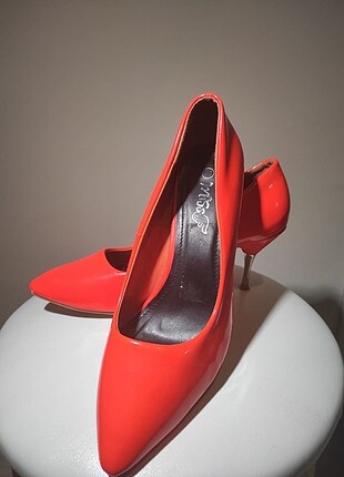 Turuncu Stiletto