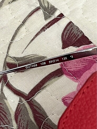 GUESS KADIN GÜNEŞ GÖZLÜĞÜ - Görsel 3