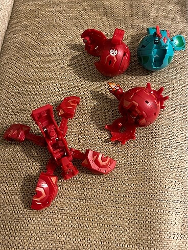 BAKUGAN(AÇIKLAMAYI OKUYUN)
