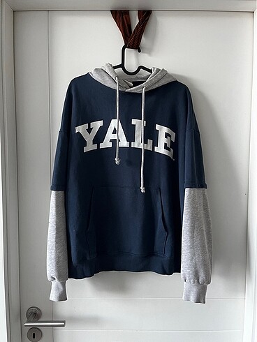 pull bear yale sweat