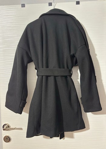 Siyah Kuşaklı Kadın Kaban - Görsel 5