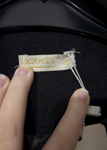 Siyah Kuşaklı Kadın Kaban - Görsel 8