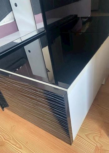 Siyah beyaz ledli Komodin - Görsel 8