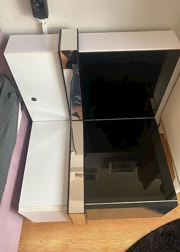 Siyah beyaz ledli Komodin - Görsel 2