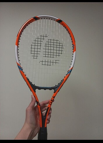  Tenis raketi 
