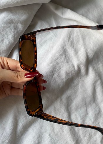 Leoparlı güneş gözlüğü - Görsel 3