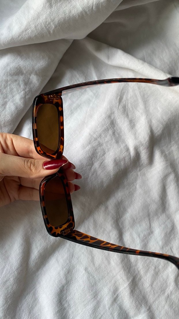 Leoparlı güneş gözlüğü - Görsel 3