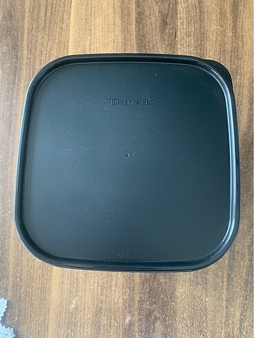 Tupperware Tupperware