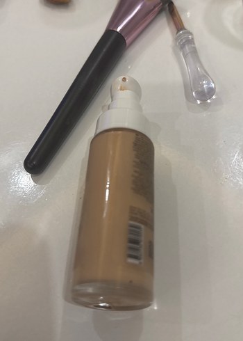 Flormar Beige Fondöten SPF 15 - Görsel 2