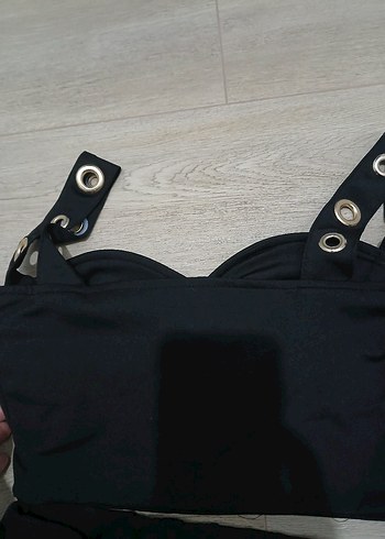 Tokalı Siyah Mini Deri İspanyol Paça Pantolon - Görsel 9