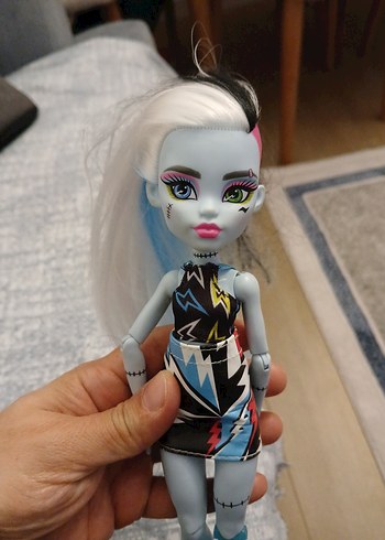 monster hıgh  neon frankıe Steın bebek - Görsel 4