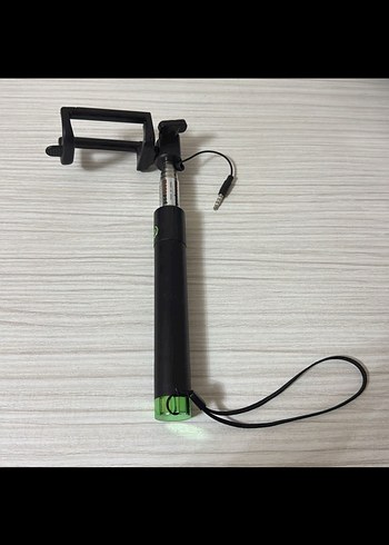 Yeşil Renkli Selfie Çubuğu