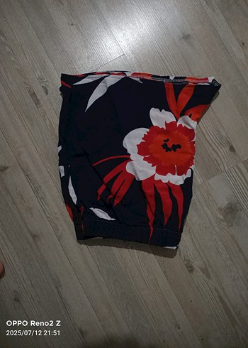 Kırmızı Baskılı Mini Kadın Şort