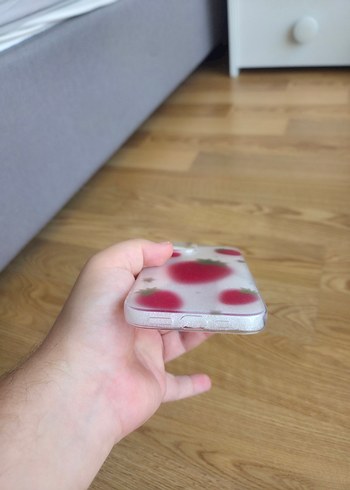 Çilek Desenli Iphone 15 Telefon Kılıfı - Görsel 4