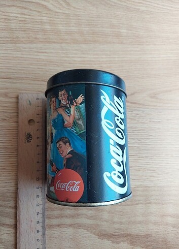 Diğer Vintage Antika Eski Metal Coca Cola Kutusu