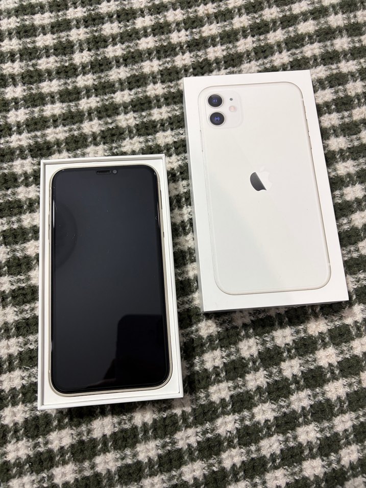 Beyaz iPhone 11 64GB - Görsel 2