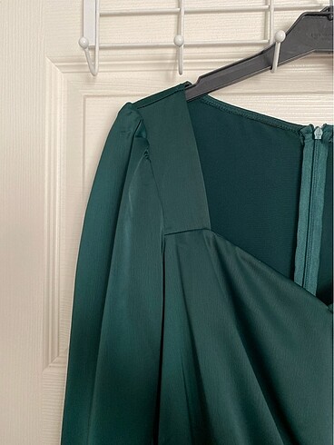 Yeşil saten abiye elbise - Görsel 7