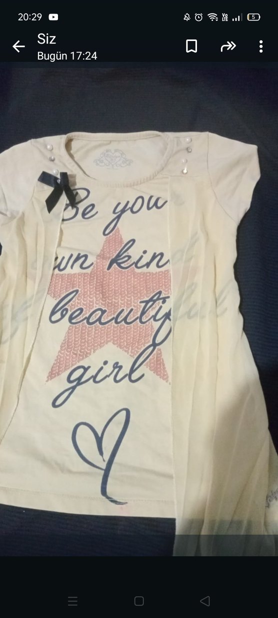 Kız Çocuk Beyaz Baskılı Kemerli Tişört - Görsel 4