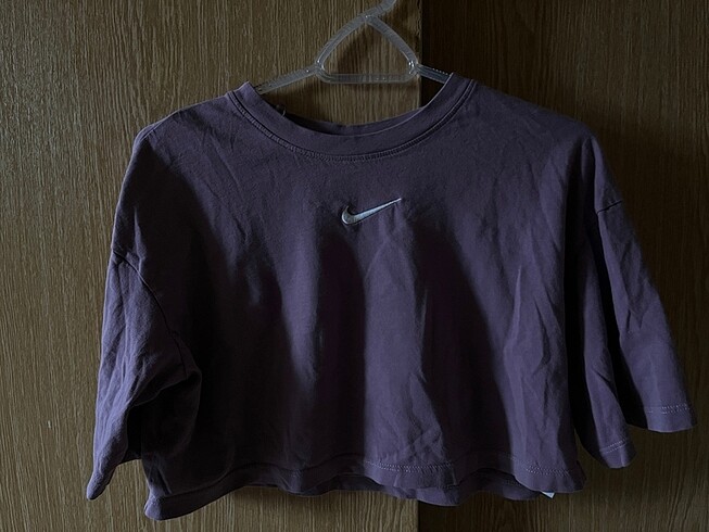 Nike crop tshirt