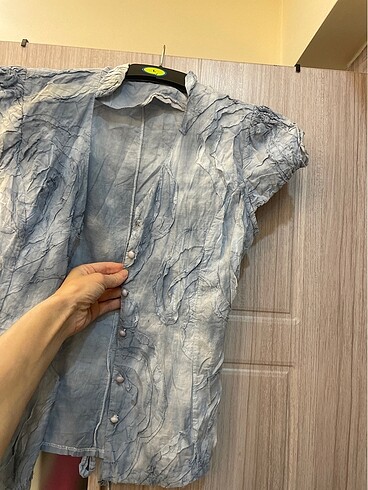 Diğer MAVİ PAMUKLU BATIK DESENLİ TARZ GÖMLEK