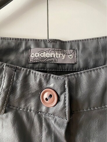 Deri Siyah Şort - Görsel 2