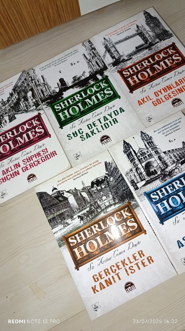 Sherlock Holmes - Akıl Şüphesi Suçun Gerçeğidir Seti - Görsel 3