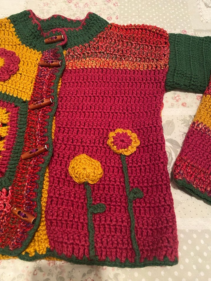 Renkli Nakışlı Kız Çocuk Örgü Hırka - Görsel 3