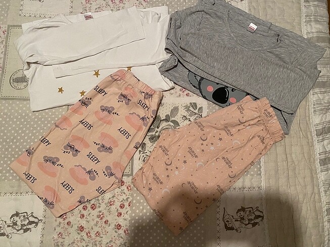 9-10 yaş pijama takımı (2 adet) ve 1 adet sandalet