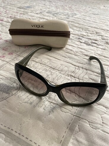 Vogue Güneş gözlüğü