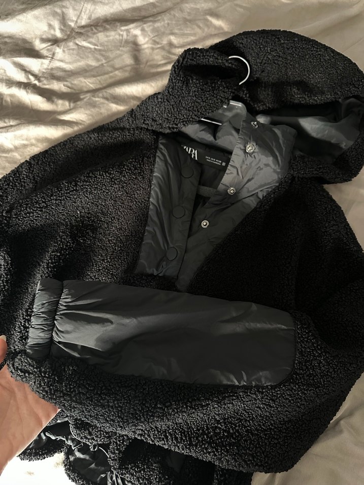 Zara Siyah Kapüşonlu Kadın Yünlü Ceket - Görsel 4