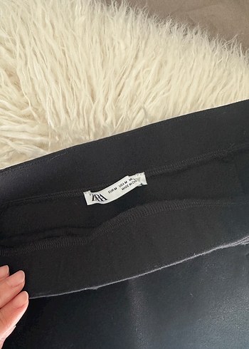 m Beden Zara Kemerli Kısa Etek