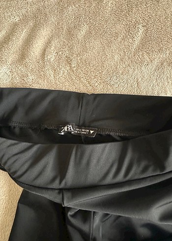 Zara kenarları büzgülü ve bağlamalı tayt - Görsel 3