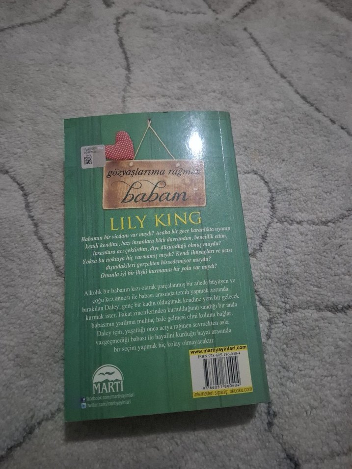 Gözyaşlarıma Rağmen Babam - Lily King - Görsel 2