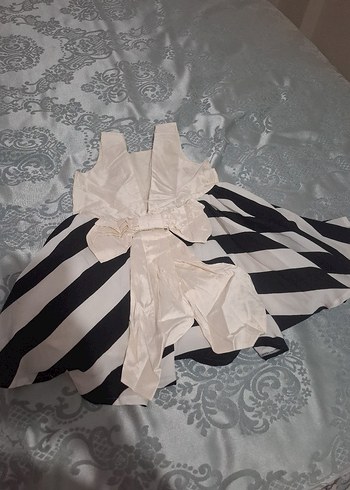 Kız Çocuk Beyaz Siyah Çizgili Askılı Elbise - Görsel 5